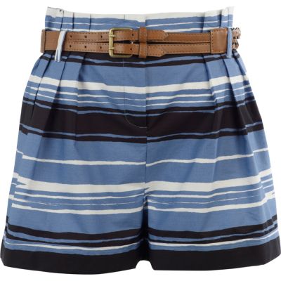 Blue striped shorts with tan belt