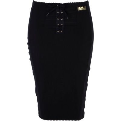 Black tailored pencil skirt