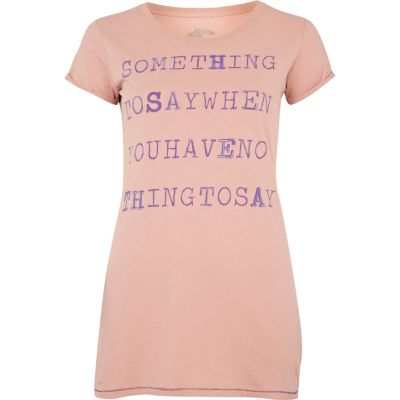 pink short sleeved printed t-shirt