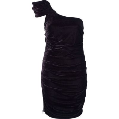 Black one shoulder velvet dress
