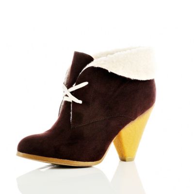 dark red chelsea girl fur lined boots