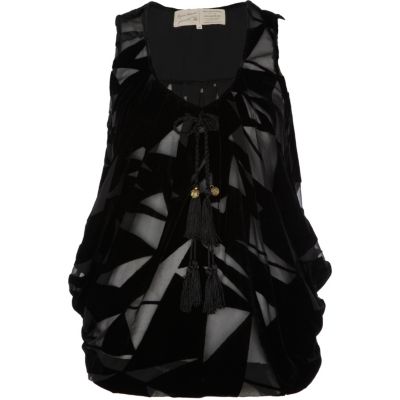 Black cocoon velvet vest