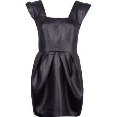 Black quilt waisted cocoon dress