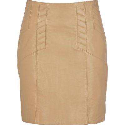 Beige high waisted skirt