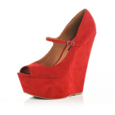 Red peep toe wedges