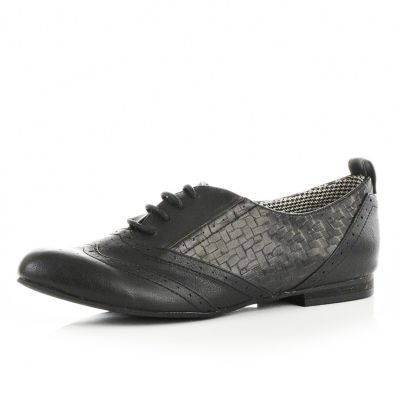 black brogue shoes