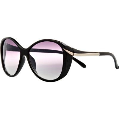 Black sunglasses