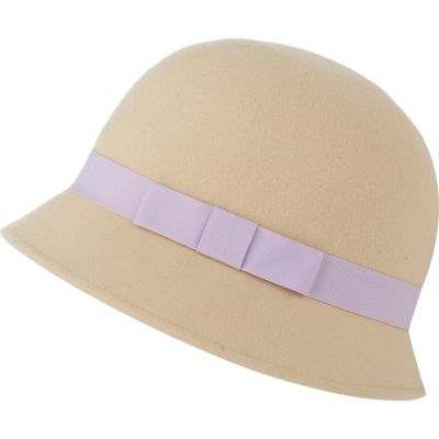 beige cloche hat