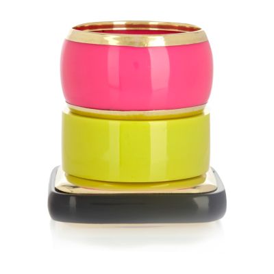 Bright pink bangle set