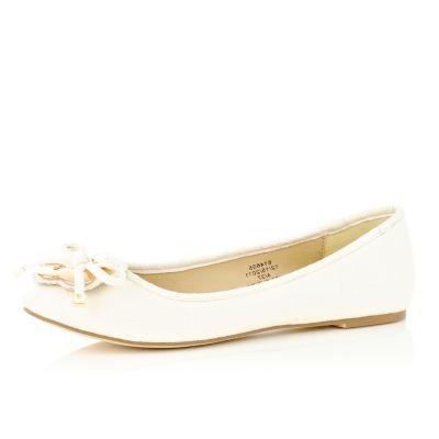 white ballerina pumps