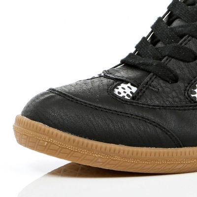 Black velcro strap high tops