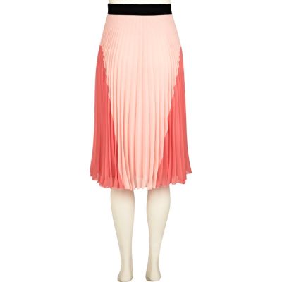 Light pink pleated midi skirt