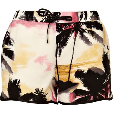 Pink palm tree print shorts