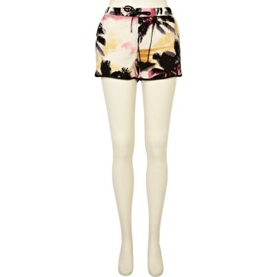 Pink palm tree print shorts