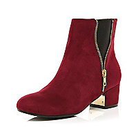Dark red zip side boots