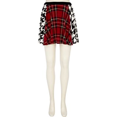 Red tartan and dogtooth print skater skirt