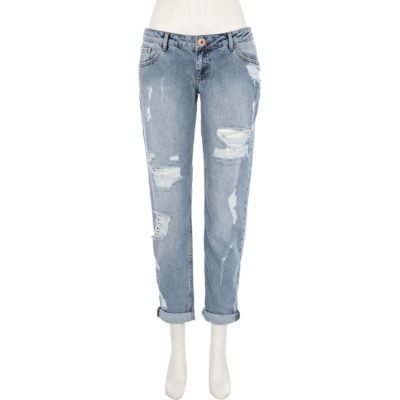 Light wash ripped Cassie boyfriend jeans