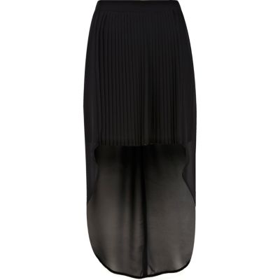 Black pleat front dip hem maxi skirt