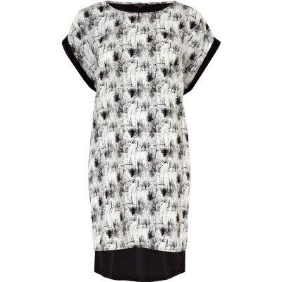 Black print racer back t-shirt dress