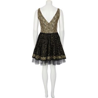 Black metallic baroque prom dress