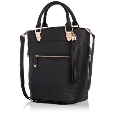 Black tassel bucket bag