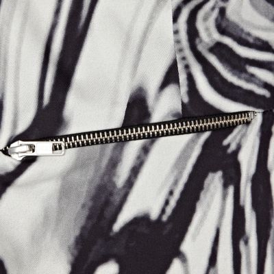 Black marble print unfastened jacket