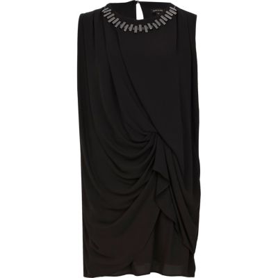 Black ruched hem necklace dress