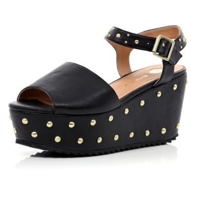 Black studded flatform sandals