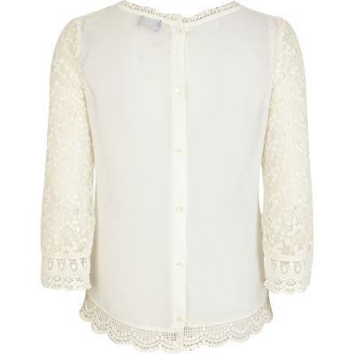 Cream crochet 3/4 sleeve blouse