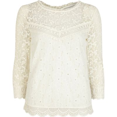 Cream crochet 3/4 sleeve blouse