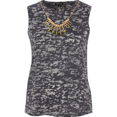 Grey spike necklace tank top