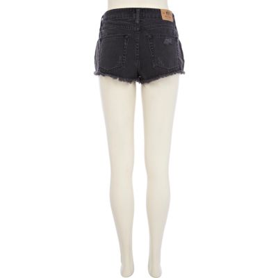 Black leopard pocket denim shorts