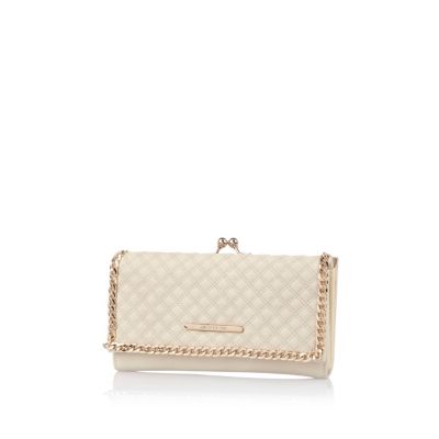 Cream quilted chain clip top purse 