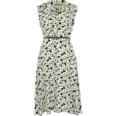 Blue Chelsea Girl daisy print shirt dress