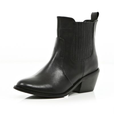 Black western chelsea boots 
