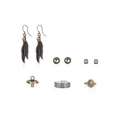 Grey dark feather earrings and ring pack