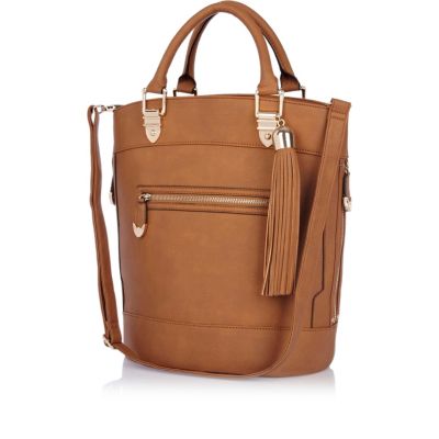 Brown tassel bucket bag 