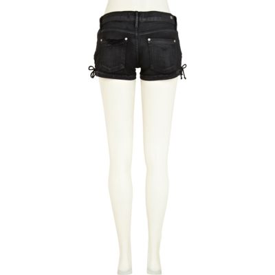 Black frayed turn up lace side denim shorts