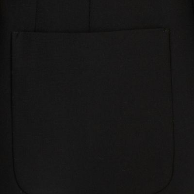 Black boxy tux blazer 