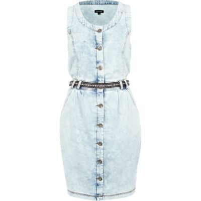 Light acid wash sleeveless denim dress