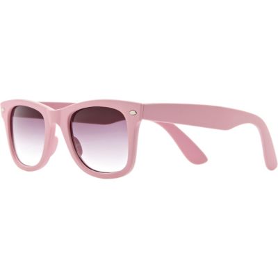 Pink matte retro sunglasses
