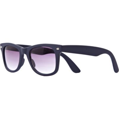 Navy matte retro sunglasses