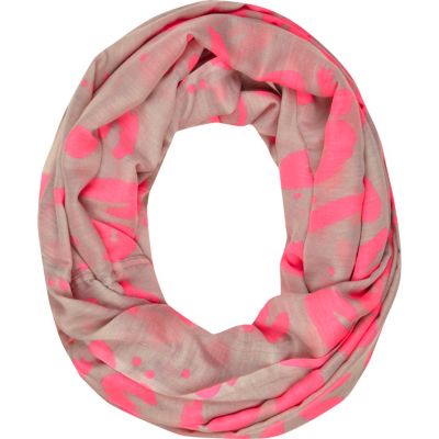 Pink graffiti print snood