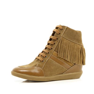 Brown contrast panel fringed wedge high tops