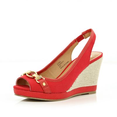 Red chain front peep toe wedges