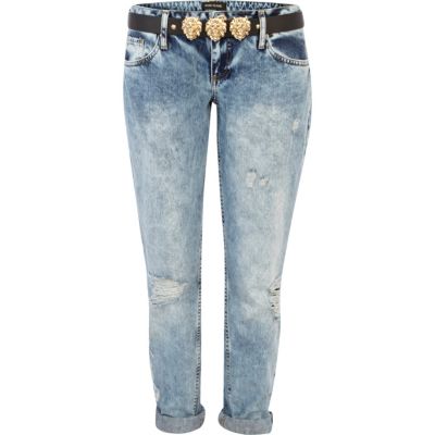 Light wash ripped Cassie boyfriend jeans