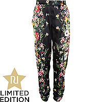 Black floral print ruched tapered trousers