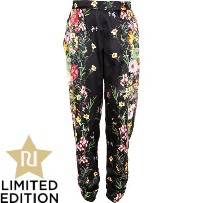 Black floral print ruched tapered trousers