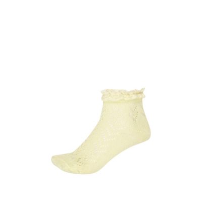 Light yellow lace frill ankle socks