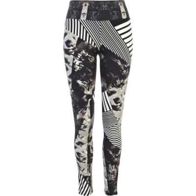 Black and white mixed print leggings